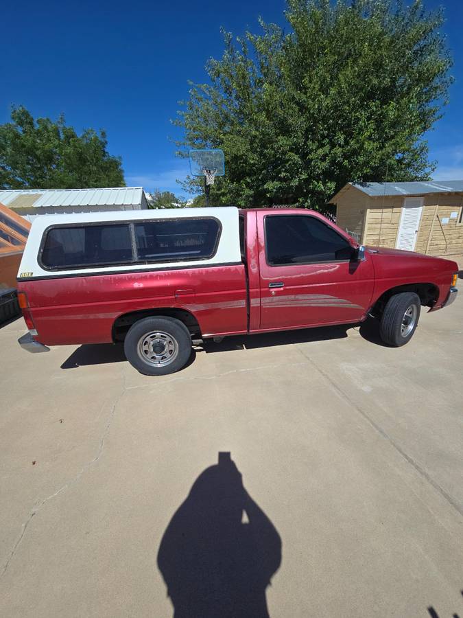Nissan-hardbody-pickup-1994-red