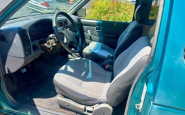 Nissan-hardbody-pickup-1995-green-4