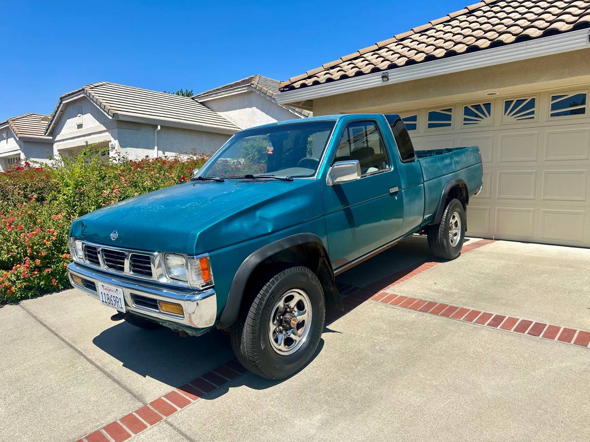 Nissan-hardbody-pickup-1995-green
