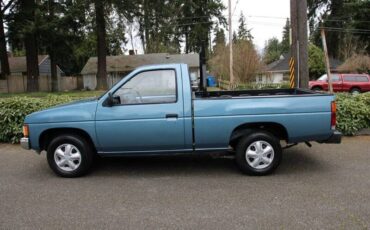 Nissan-other-pickups-1989-blue-10