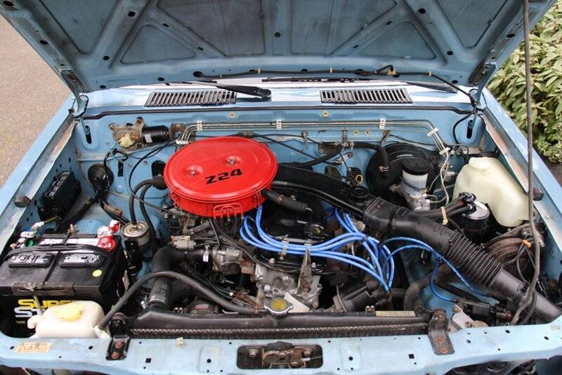 Nissan-other-pickups-1989-blue-13