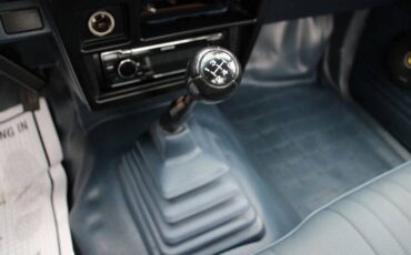 Nissan-other-pickups-1989-blue-6
