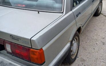 Nissan-sentra-1990-grey-1