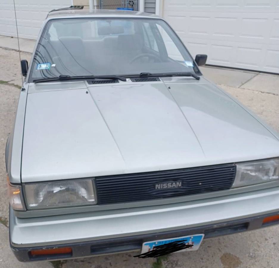 Nissan-sentra-1990-grey-2