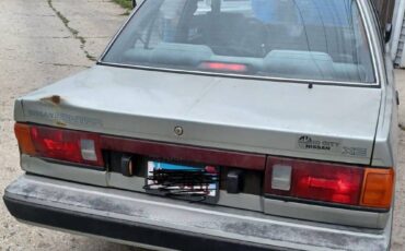 Nissan-sentra-1990-grey-4