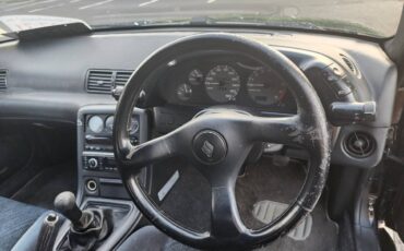 Nissan-skyline-1991-black-15