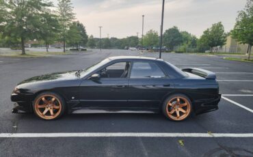 Nissan-skyline-1991-black
