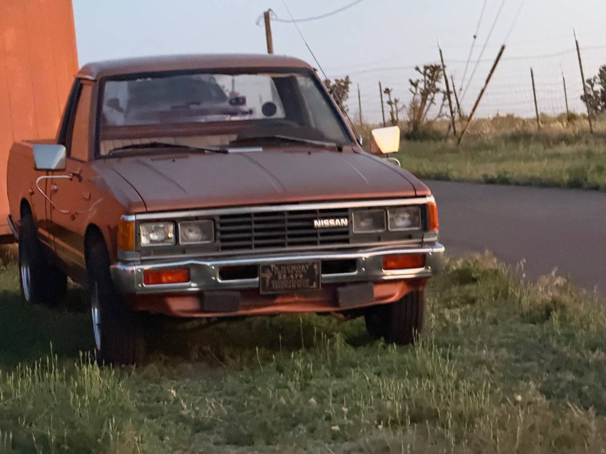 Nissian-1987-red-1