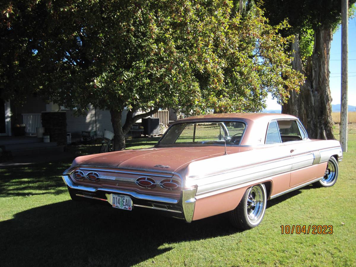 Olds-starfire-1962-custom-20