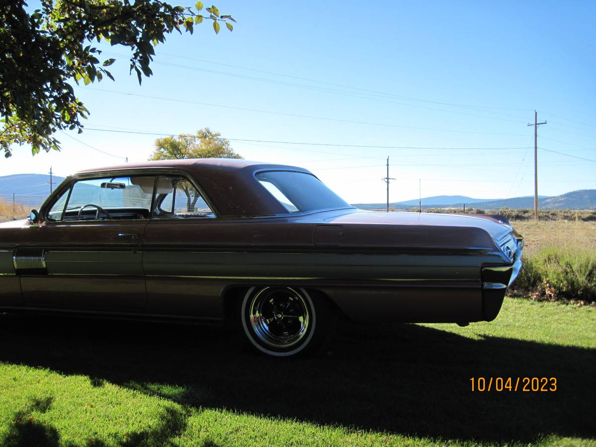 Olds-starfire-1962-custom-21