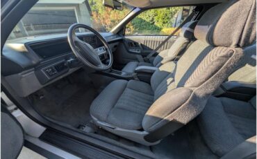 Oldsmobile-2-dr-sedan-1988-silver-gray-15