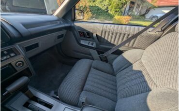 Oldsmobile-2-dr-sedan-1988-silver-gray-18