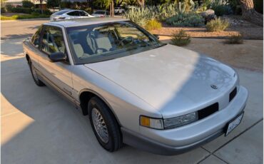 Oldsmobile-2-dr-sedan-1988-silver-gray-2