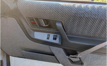 Oldsmobile-2-dr-sedan-1988-silver-gray-26