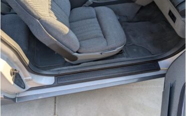 Oldsmobile-2-dr-sedan-1988-silver-gray-33