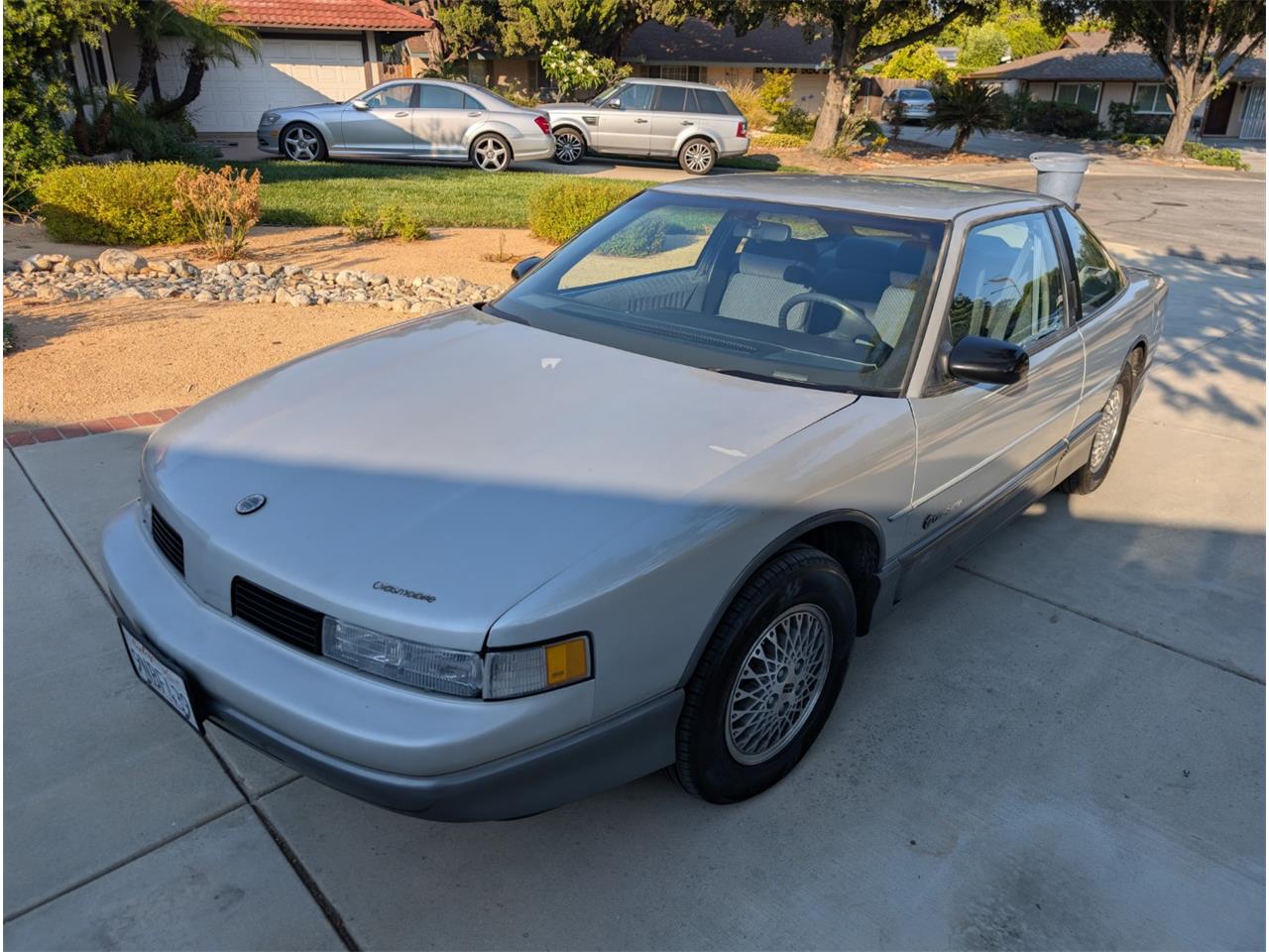 Oldsmobile-2-dr-sedan-1988-silver-gray