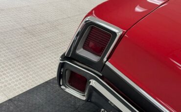 Oldsmobile-442-1967-Spanish-Red-Black-30
