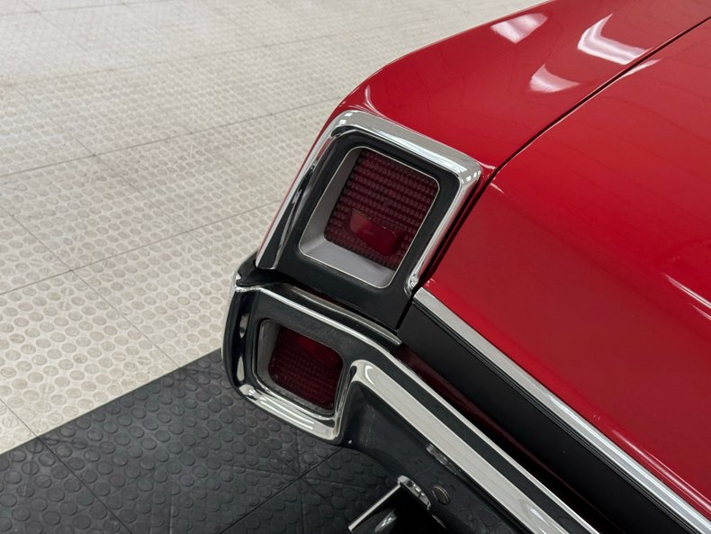 Oldsmobile-442-1967-Spanish-Red-Black-30