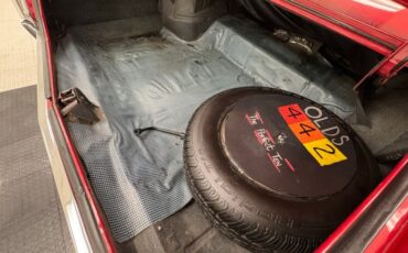 Oldsmobile-442-1967-Spanish-Red-Black-43