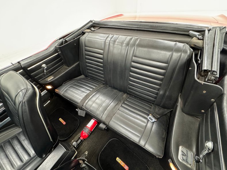 Oldsmobile-442-1967-Spanish-Red-Black-47