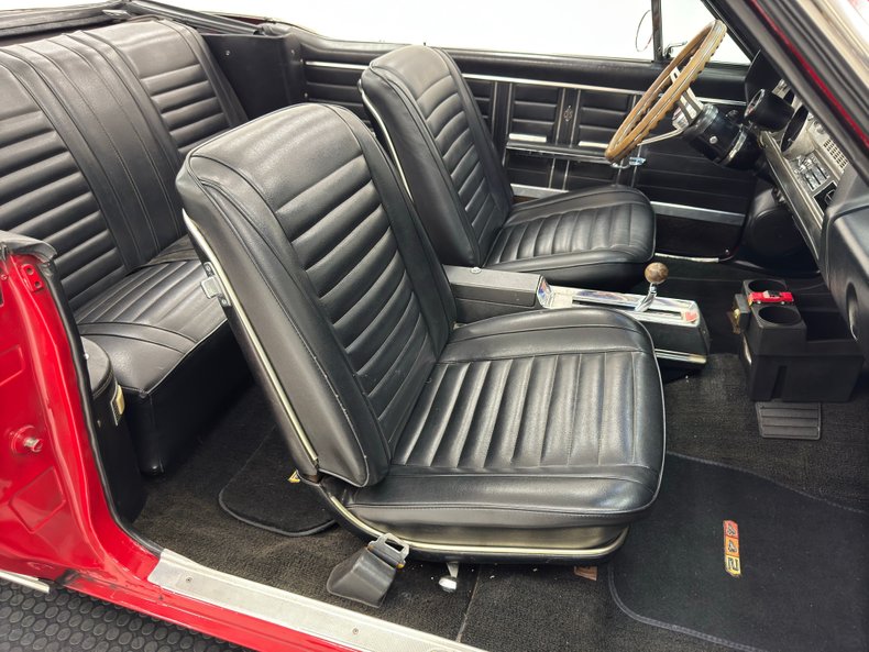 Oldsmobile-442-1967-Spanish-Red-Black-48