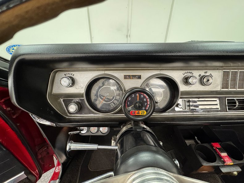 Oldsmobile-442-1967-Spanish-Red-Black-5