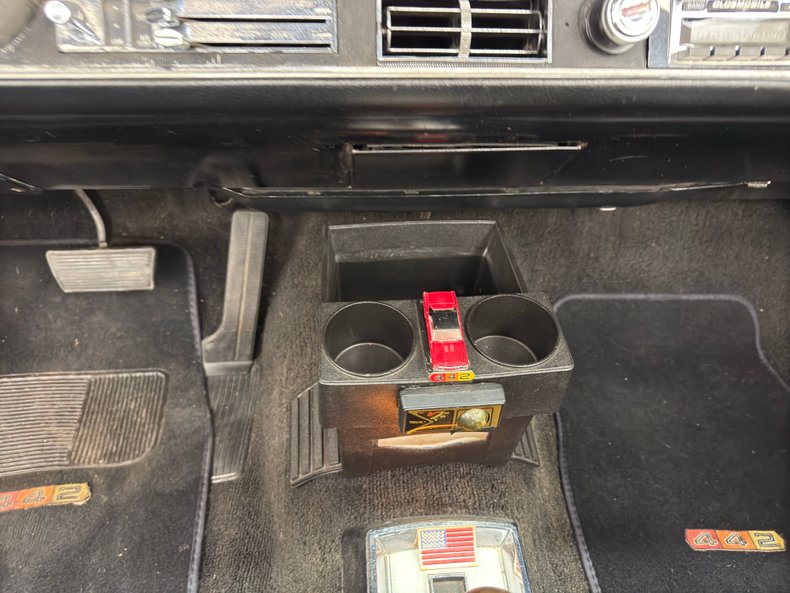 Oldsmobile-442-1967-Spanish-Red-Black-8