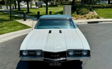 Oldsmobile-442-1968-Provincial-WhiteBla-Blue-21