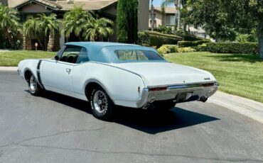 Oldsmobile-442-1968-Provincial-WhiteBla-Blue-33