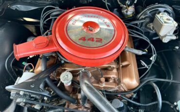 Oldsmobile-442-1968-Provincial-WhiteBla-Blue-9