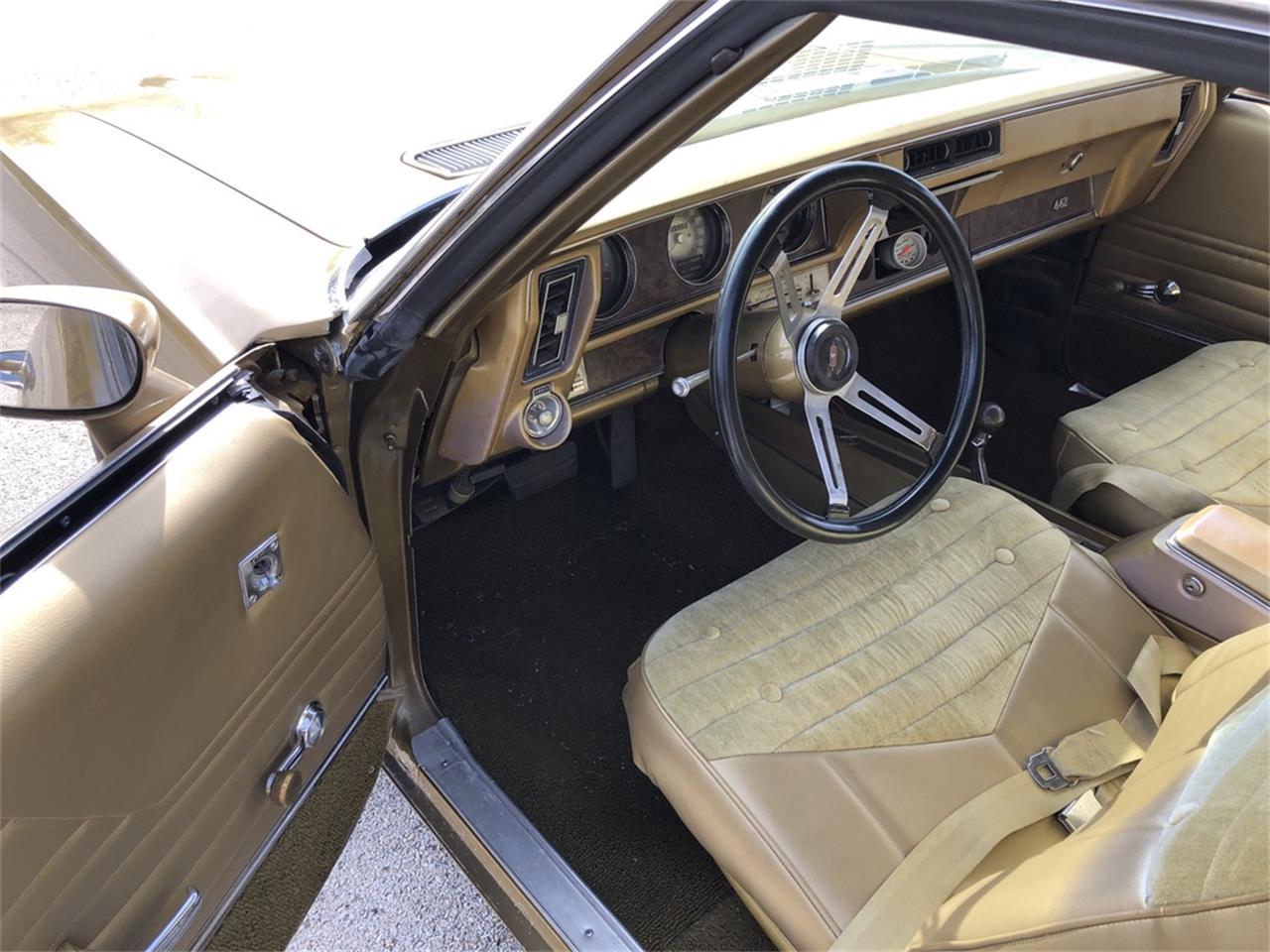 Oldsmobile-442-1970-Gold-Gold-3
