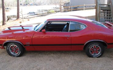 Oldsmobile-442-w-30-1971-Matador-Red-Black-11