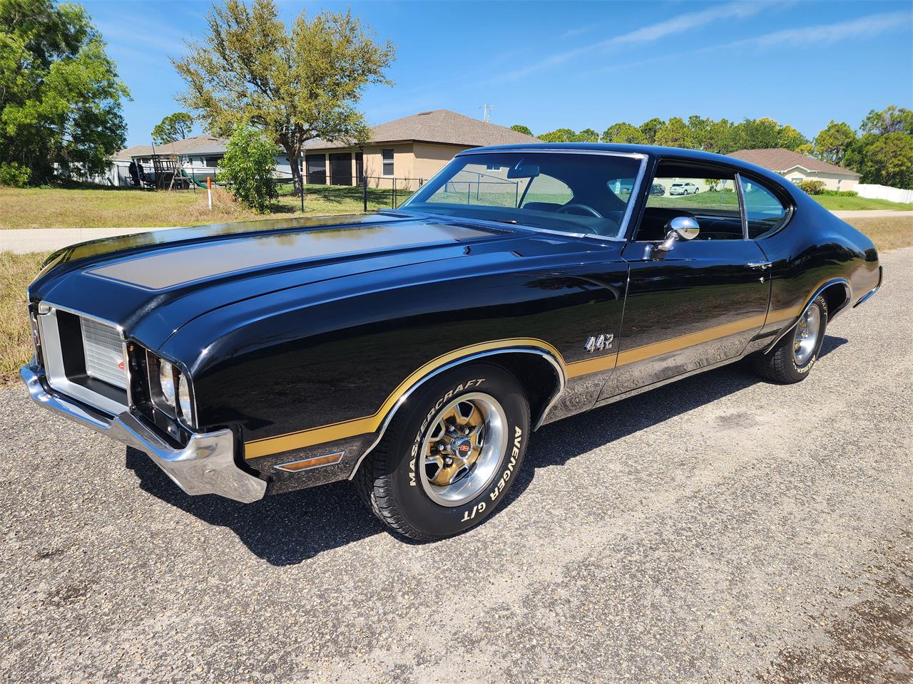 Oldsmobile-442-w-30-1972-Black-Black-19