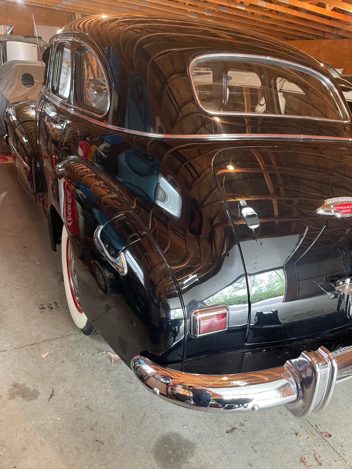 Oldsmobile-66-1947-Sedan-12