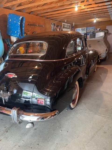 Oldsmobile-66-1947-Sedan-3