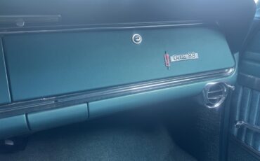 Oldsmobile-66-1966-15