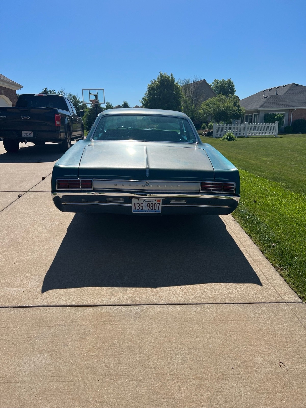 Oldsmobile-66-1966-2