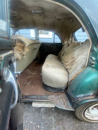 Oldsmobile-88-1951-Green-14