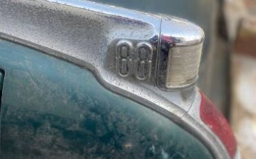 Oldsmobile-88-1951-Green-15