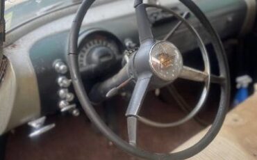 Oldsmobile-88-1951-Green-22