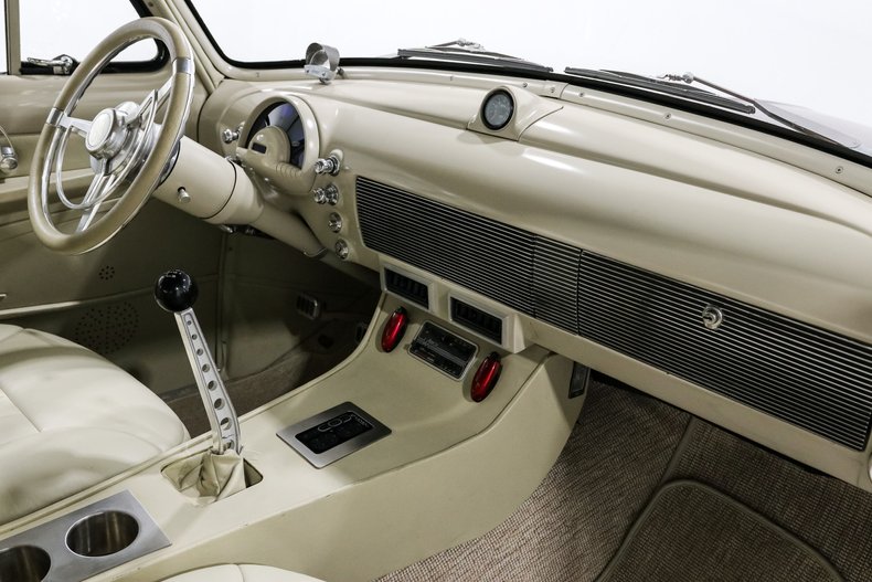 Oldsmobile-88-1951-Maroon-Maroon-18