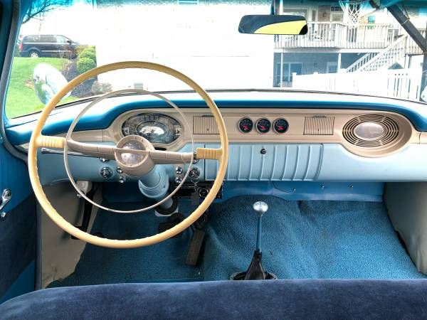 Oldsmobile-88-1956-13