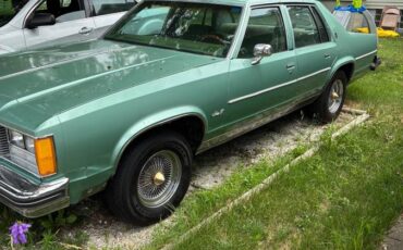 Oldsmobile-88-1979-green-2