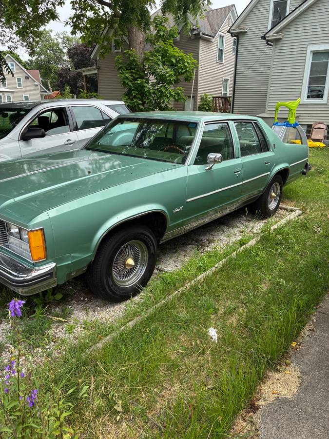 Oldsmobile-88-1979-green-2