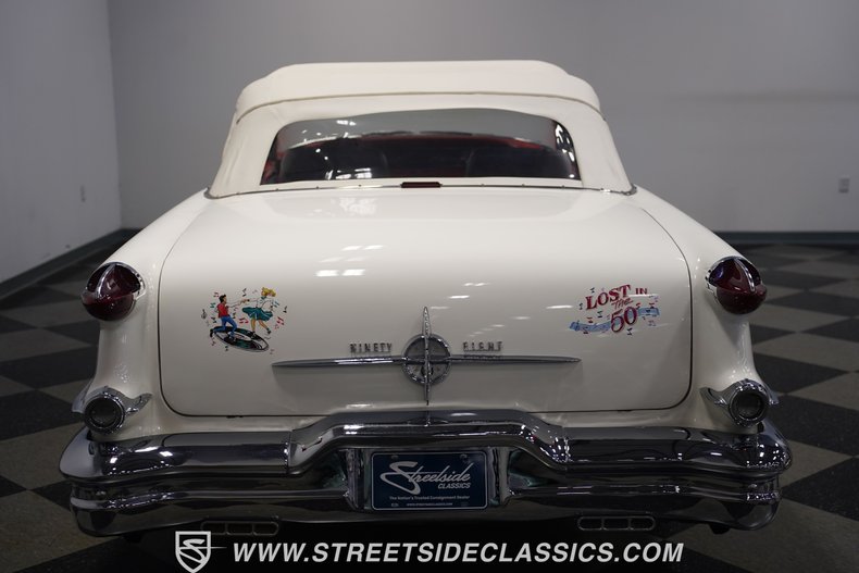 Oldsmobile-98-1956-Red-Gray-34