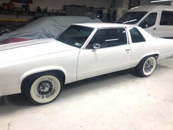 Oldsmobile-98-1977-Alpine-White-Sky-Blue-Crushed-Vel-6