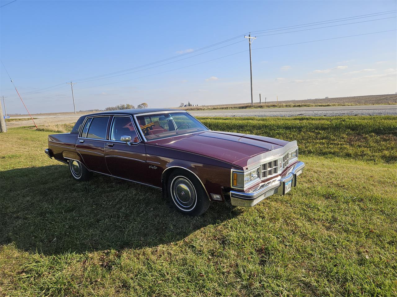 Oldsmobile-98-regency-1981-Burgundy-Burgundy-2