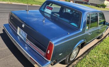 Oldsmobile-98-regency-brougham-1989-Blue-Blue-2