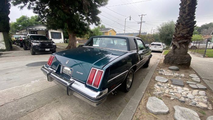 Oldsmobile-Coupe-1980-Green-2
