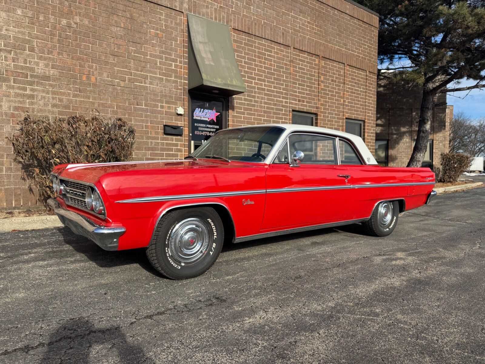 Oldsmobile-Cutlass-1963-Coupe-1